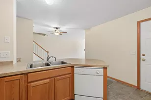 3560 Sterling Heights Dr, River Falls, WI 54022 - Photo 9