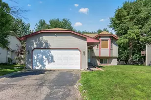 1652 84th Ct N, Brooklyn Park, MN 55444 - Photo 3