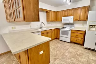 939 Mayvis Blvd, Mankato, MN 56001 - Photo 7