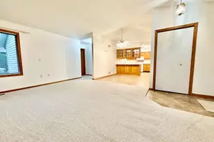 939 Mayvis Blvd, Mankato, MN 56001 - Photo 5
