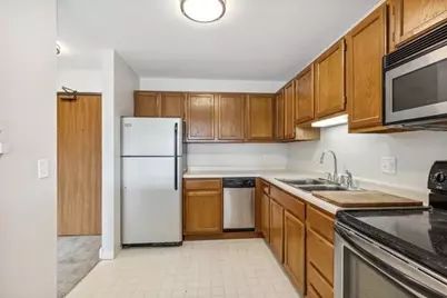 720 3rd Avenue NE #306, Minneapolis, MN 55413 - Photo 3