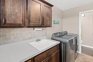914 Prestwick Dr, Belle Plaine, MN 56011 - Photo 17