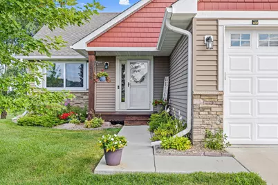 914 Prestwick Drive, Belle Plaine, MN 56011 - Photo 7