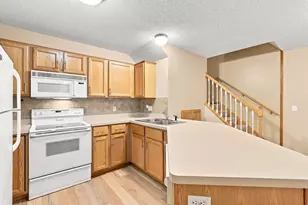 1863 Riverwood Dr, Burnsville, MN 55337 - Photo 7