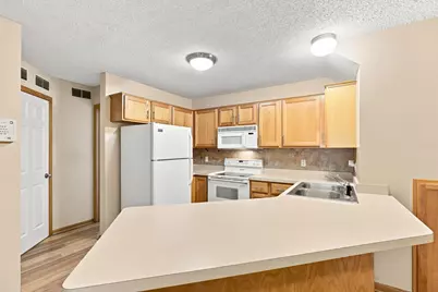 1863 Riverwood Drive #14, Burnsville, MN 55337 - Photo 5