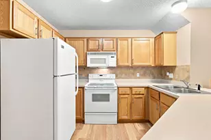 1863 Riverwood Dr, Burnsville, MN 55337 - Photo 5