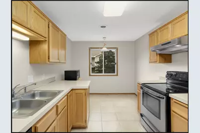 6248 Magda Drive #D, Maple Grove, MN 55369 - Photo 5