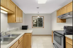 6248 Magda Dr, Maple Grove, MN 55369 - Photo 5