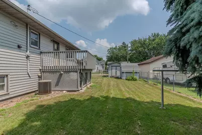 407 5th Avenue SW, Little Falls, MN 56345 - Photo 3