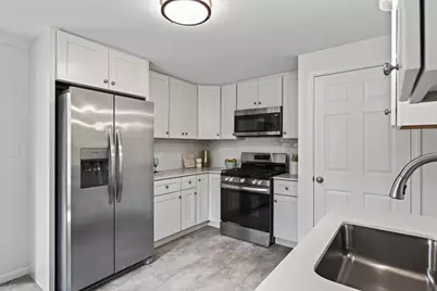 4241 Yosemite Avenue S, Saint Louis Park, MN 55416 - Photo 3