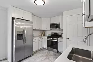 4241 Yosemite Ave S, Saint Louis Park, MN 55416 - Photo 3