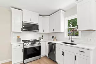 2318 Buchanan St NE, Minneapolis, MN 55418 - Photo 11