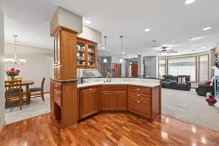 10776 Falling Water Ln, Woodbury, MN 55129 - Photo 7