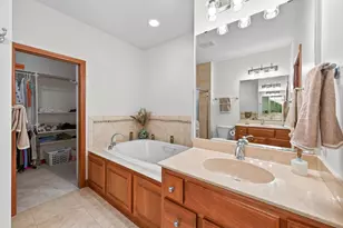 10776 Falling Water Ln, Woodbury, MN 55129 - Photo 15