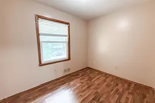 145 Jessamine Ave E, Saint Paul, MN 55117 - Photo 11
