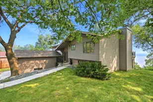 767 Mallalieu Dr, Hudson, WI 54016 - Photo 73