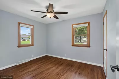10307 Wentworth Avenue S, Bloomington, MN 55420 - Photo 23
