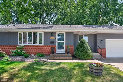 10307 Wentworth Avenue S, Bloomington, MN 55420 - Photo 3