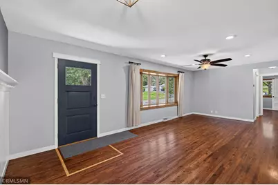 10307 Wentworth Avenue S, Bloomington, MN 55420 - Photo 7