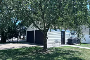 203 S Garden St, Lake City, MN 55041 - Photo 9