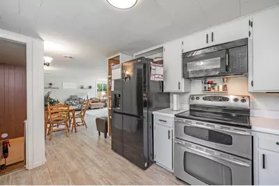 210 S 6th Street, Kiester, MN 56051 - Photo 9