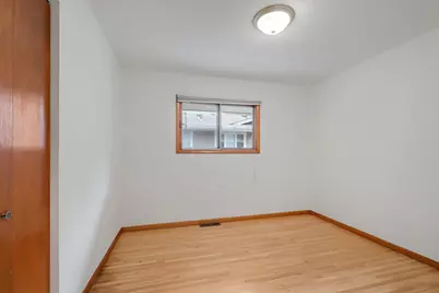 728 6th Avenue S, Hopkins, MN 55343 - Photo 31