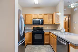 6826 Pine Crest Trail S, Cottage Grove, MN 55016 - Photo 9