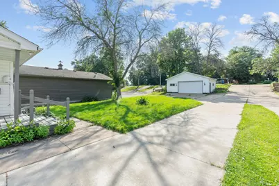 555 N Shore Drive, Forest Lake, MN 55025 - Photo 9