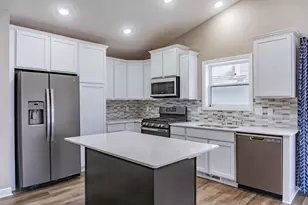 1430 Nutmeg Cir, Carver, MN 55315 - Photo 9