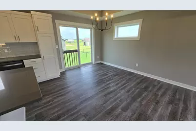 1801 12th Avenue NE, Austin, MN 55912 - Photo 11