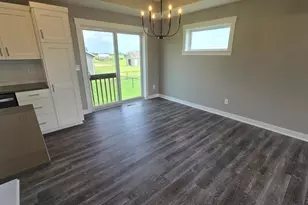 1801 12th Ave NE, Austin, MN 55912 - Photo 11
