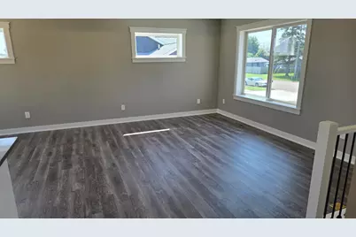 1801 12th Avenue NE, Austin, MN 55912 - Photo 5