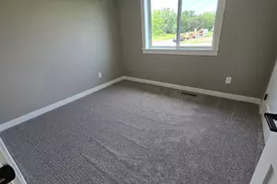 1801 12th Ave NE, Austin, MN 55912 - Photo 17
