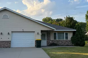 904 McDermott Ave, Kandiyohi, MN 56251 - Photo 1