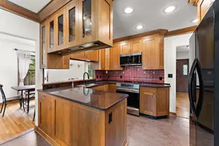 1017 Thomas Ave S, Minneapolis, MN 55405 - Photo 5