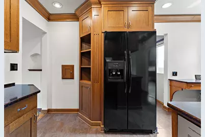 1017 Thomas Avenue S, Minneapolis, MN 55405 - Photo 9