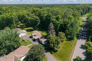 910 Lake Shore Blvd, Wahkon, MN 56386 - Photo 3