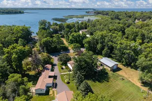 910 Lake Shore Blvd, Wahkon, MN 56386 - Photo 3