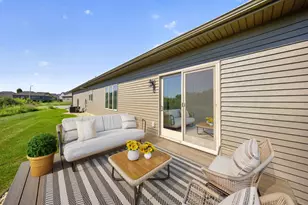 877 Picadilly Ln NW, Rochester, MN 55901 - Photo 29