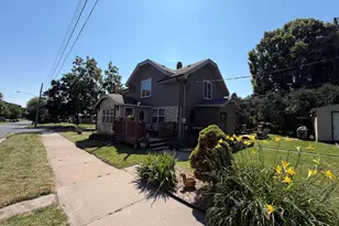158 Moreland Ave E, West Saint Paul, MN 55118 - Photo 1