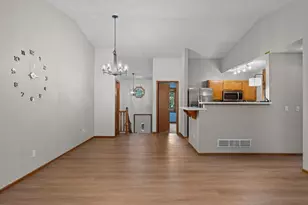 7291 Bren Ln, Eden Prairie, MN 55346 - Photo 3