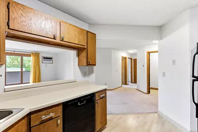 2425 E Franklin Avenue #303, Minneapolis, MN 55406 - Photo 11