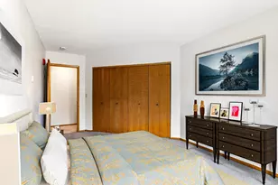 2425 E Franklin Ave, Minneapolis, MN 55406 - Photo 17
