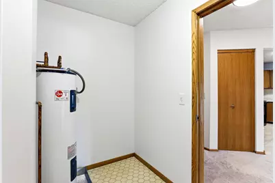 2425 E Franklin Avenue #303, Minneapolis, MN 55406 - Photo 19