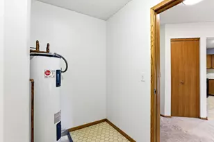 2425 E Franklin Ave, Minneapolis, MN 55406 - Photo 19