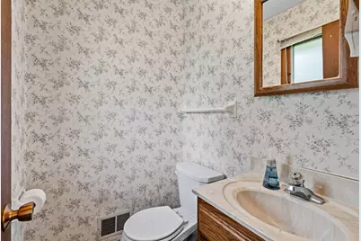 2245 Beam Avenue, Maplewood, MN 55109 - Photo 31