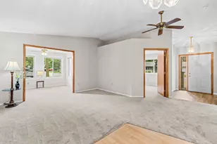 659 Belland Ave, Vadnais Heights, MN 55127 - Photo 7