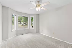 659 Belland Ave, Vadnais Heights, MN 55127 - Photo 15