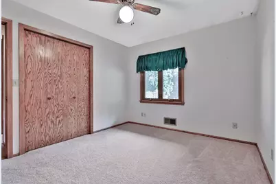 131 Marie Avenue W, West Saint Paul, MN 55118 - Photo 33