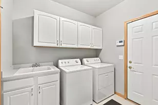 14433 Freesia Way, Apple Valley, MN 55124 - Photo 19